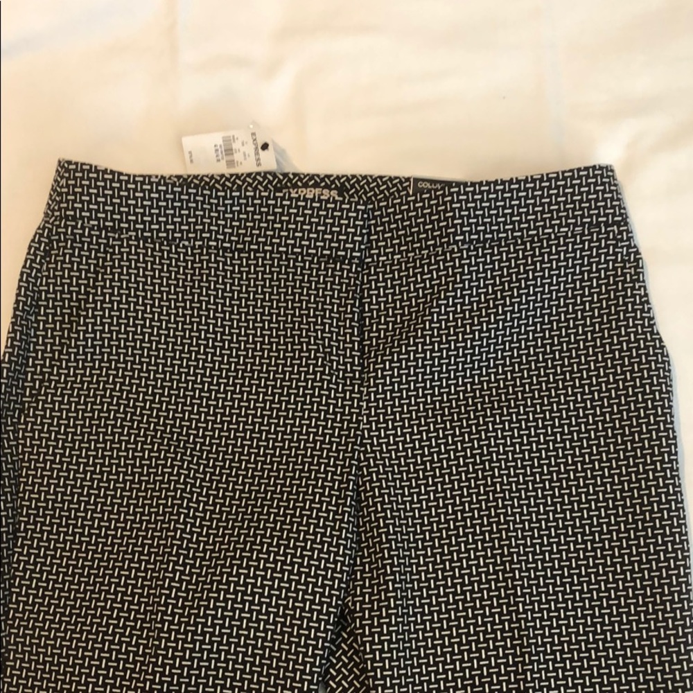 Express Columnist Ankle pant, flat front.
